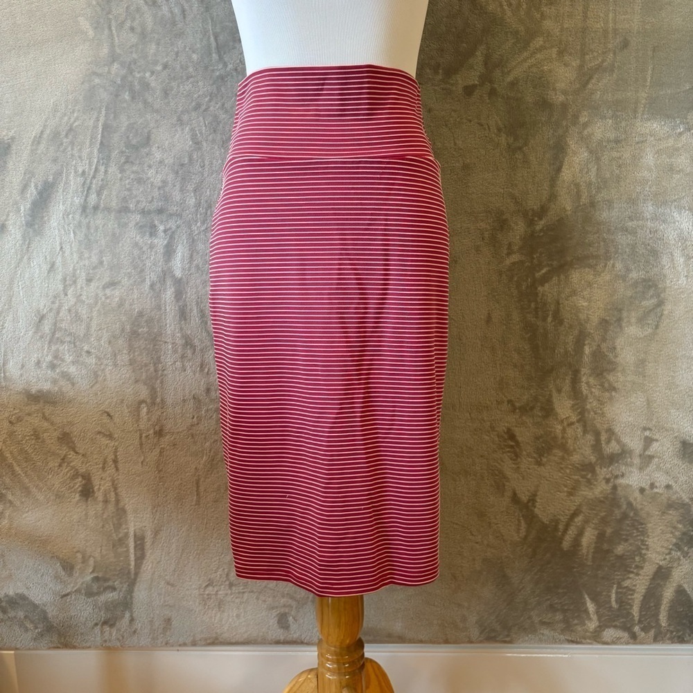 Ribbed Classic Feminine Red/White Striped Bodycon Pull-On Midi Pencil Skirt Sz S